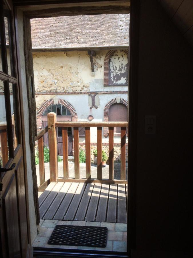 Bed and Breakfast La Ferme Au Colombier Neron Экстерьер фото